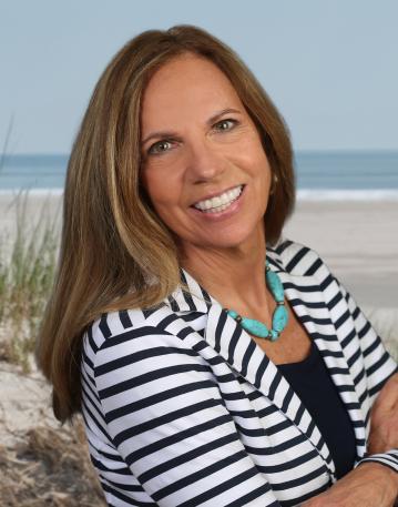 Agent Laurie Schiffelbein